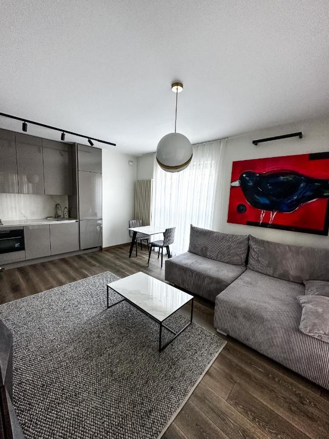 Apartament Vip Wola Варшава Екстер'єр фото