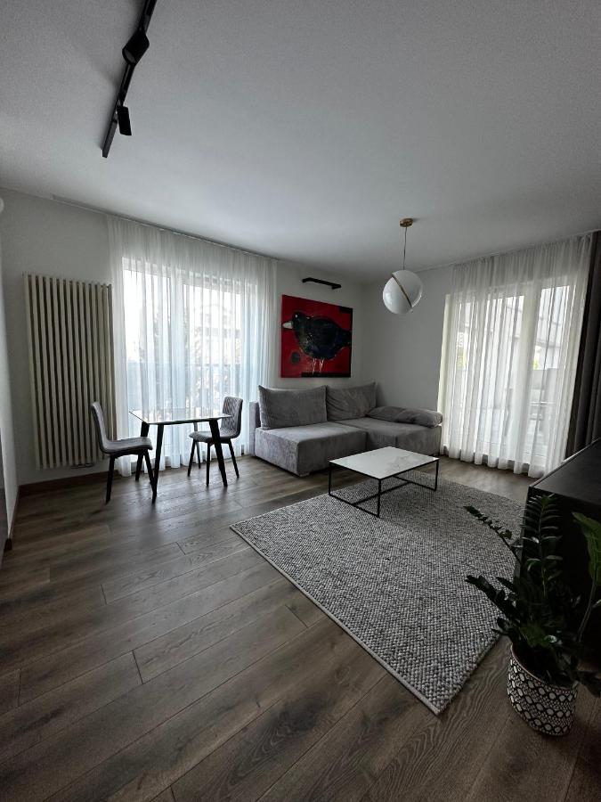 Apartament Vip Wola Варшава Екстер'єр фото
